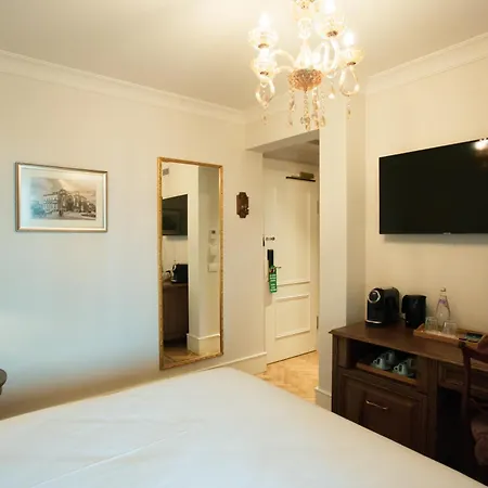 Ebel Boutique Hotell Tirana