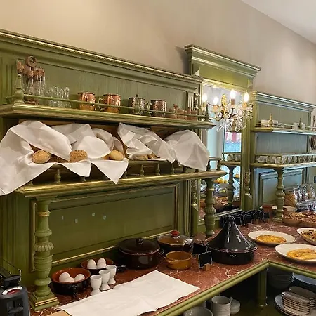 Ebel Boutique Τίρανα