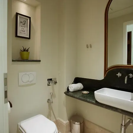 Ebel Boutique 4*
