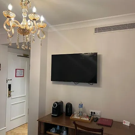 Ebel Boutique מלון