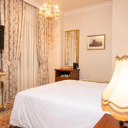 Ebel Boutique فندق