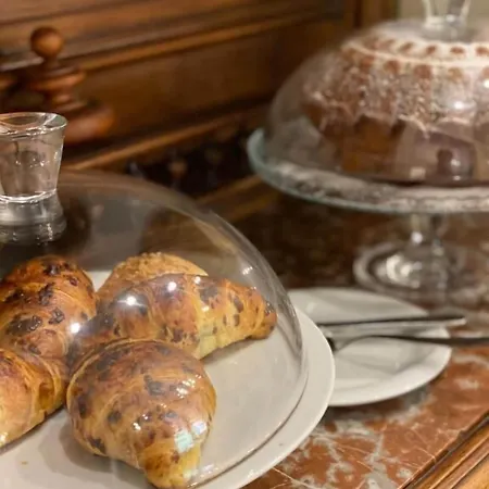 Ebel Boutique מלון