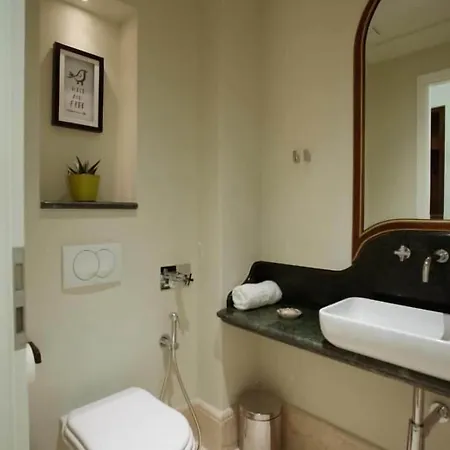 Ebel Boutique טיראנה