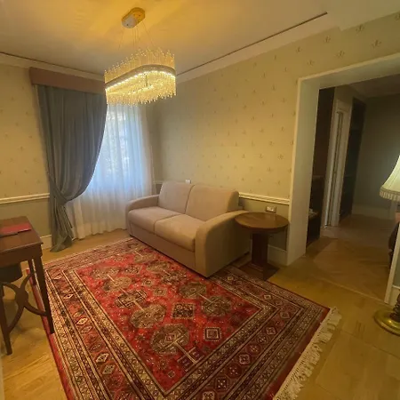 מלון Ebel Boutique 4*